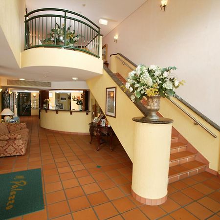 Il Palazzo Holiday Apartments Кернс Екстериор снимка