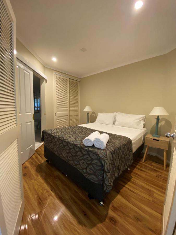 Il Palazzo Holiday Apartments Кернс Екстериор снимка