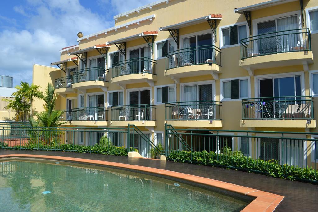 Il Palazzo Holiday Apartments Кернс Екстериор снимка