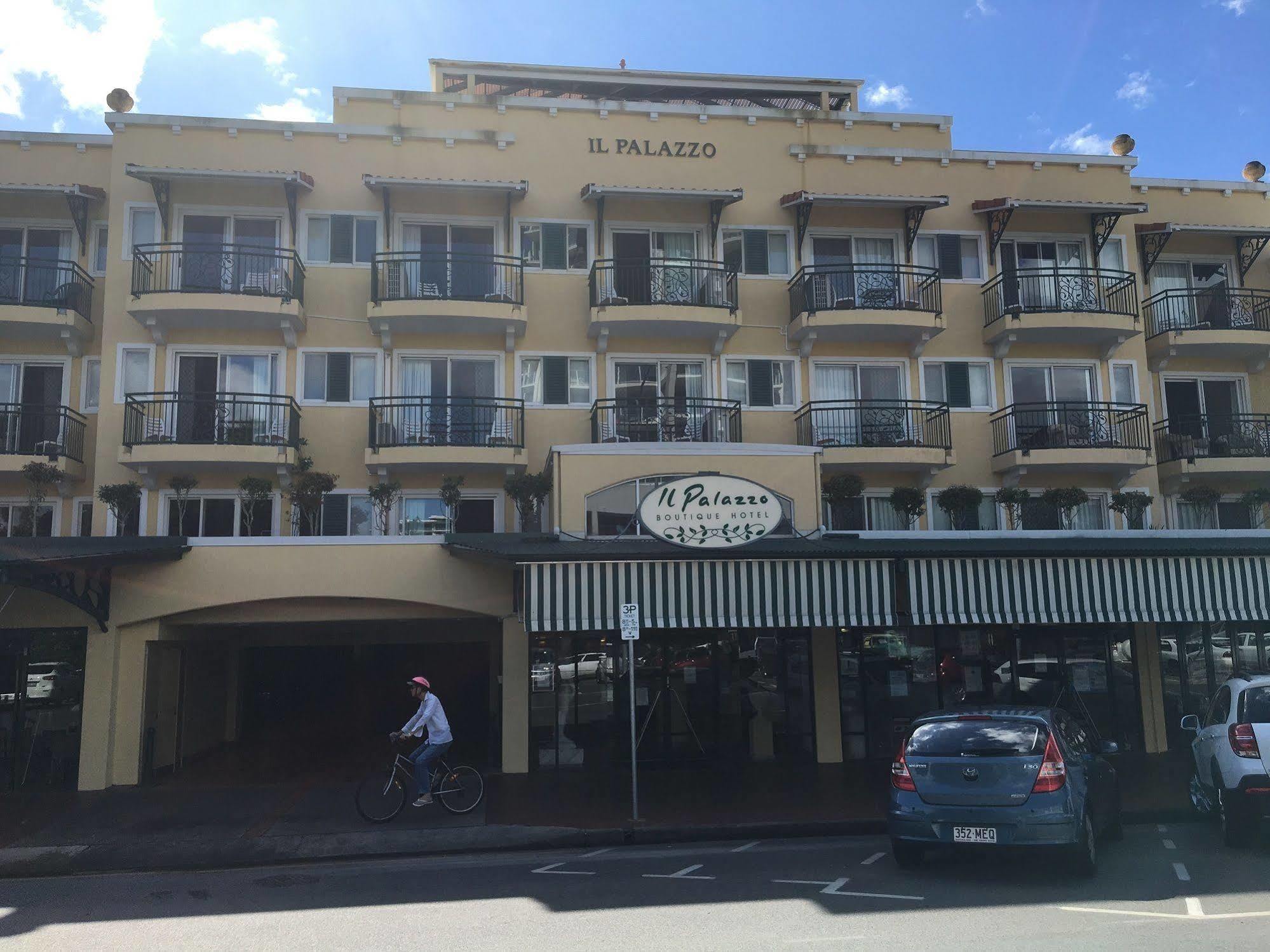 Il Palazzo Holiday Apartments Кернс Екстериор снимка