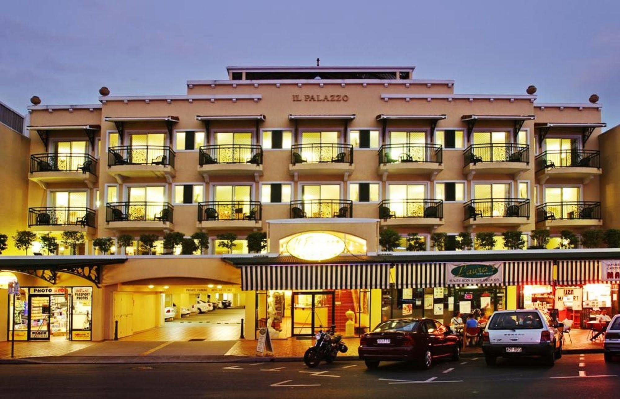 Il Palazzo Holiday Apartments Кернс Екстериор снимка