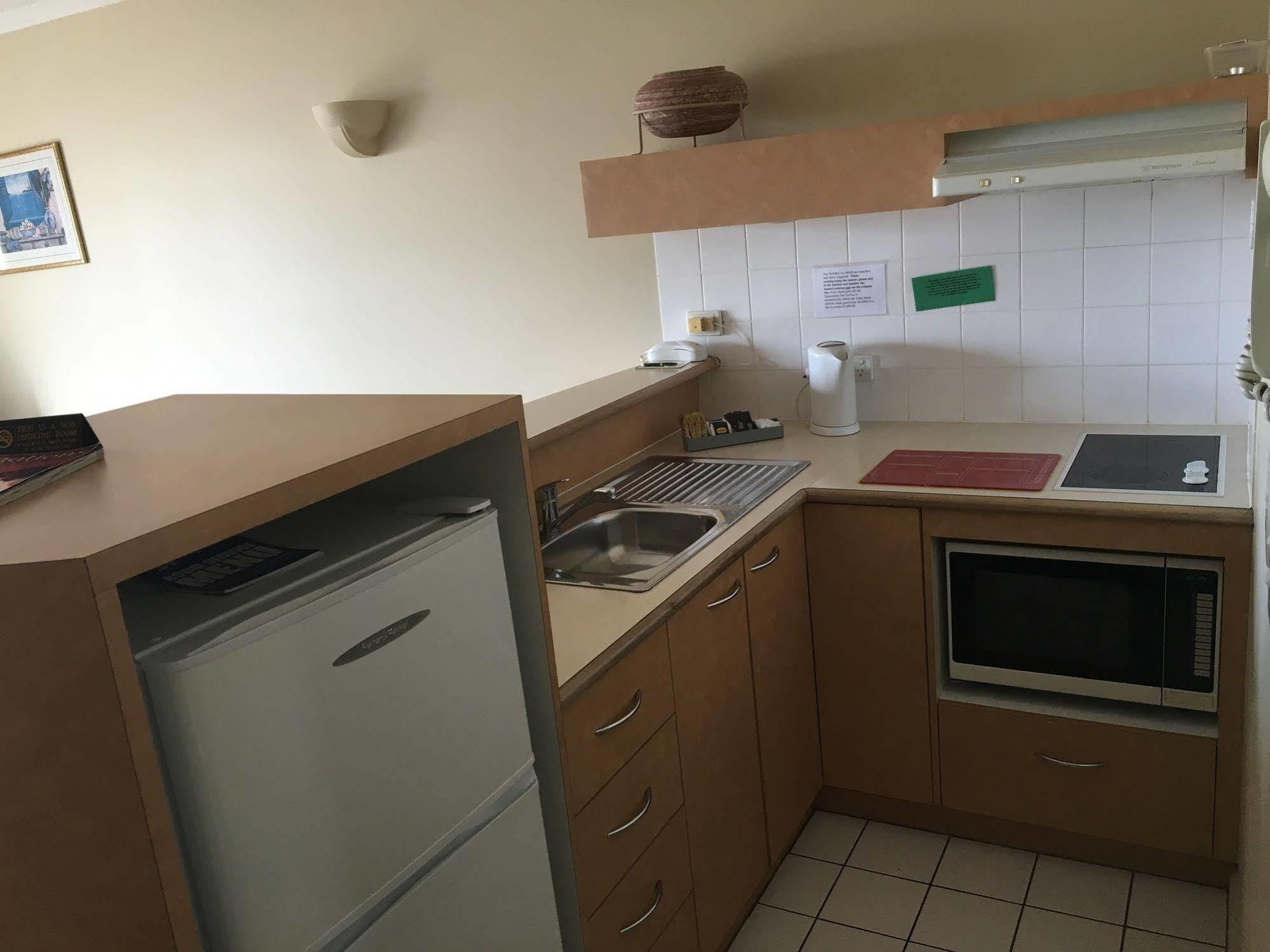 Il Palazzo Holiday Apartments Кернс Екстериор снимка